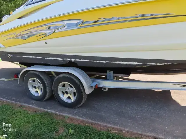 Crownline Deck Boat 220 Ex