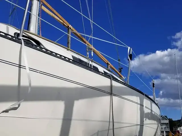 S2 Yachts 27