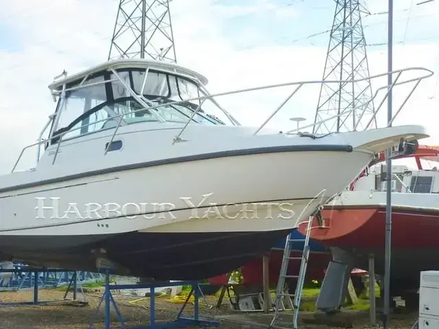 Boston Whaler 26 Conquest