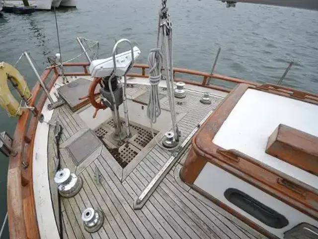 Sino American Yacht 39 pilothouse cutter