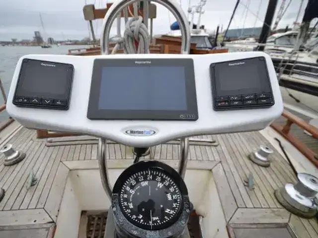 Sino American Yacht 39 pilothouse cutter