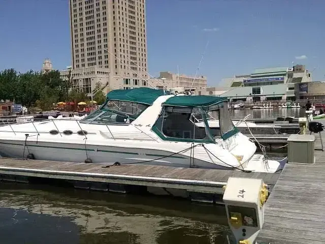 Sea Ray 400 Express Cruiser