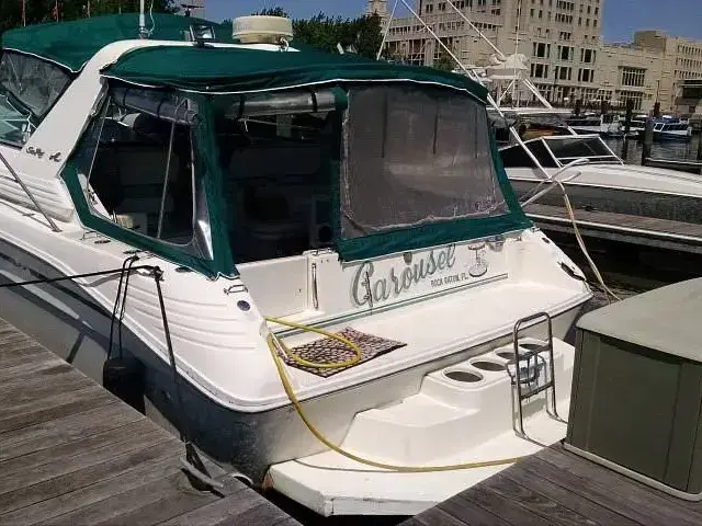 Sea Ray 400 Express Cruiser