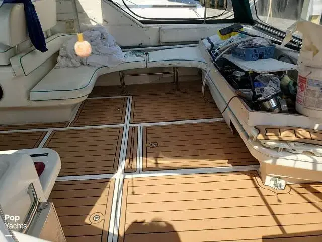 Sea Ray 400 Express Cruiser