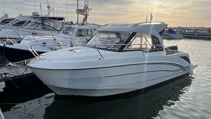 2019 Beneteau antares 7