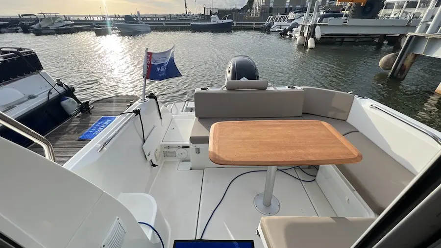 2019 Beneteau antares 7