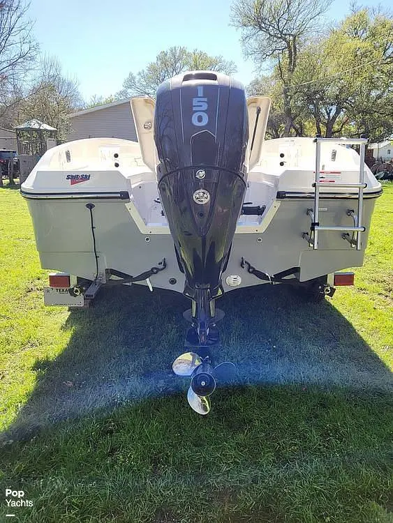 2017 Bayliner element f21