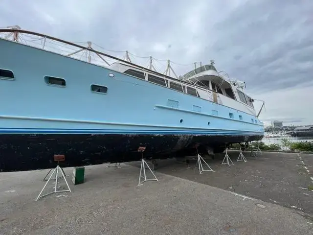 Burger 74 Flush Deck Motoryacht