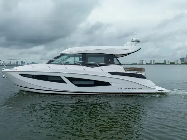 Regal 42 Grande Coupe