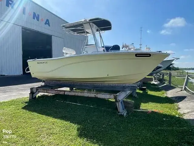 Sea Fox Boats Commander 199CC