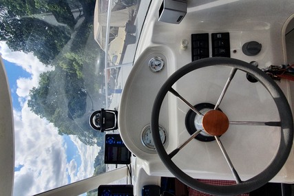 Quicksilver 640 Pilothouse