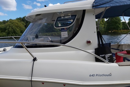 Quicksilver 640 Pilothouse