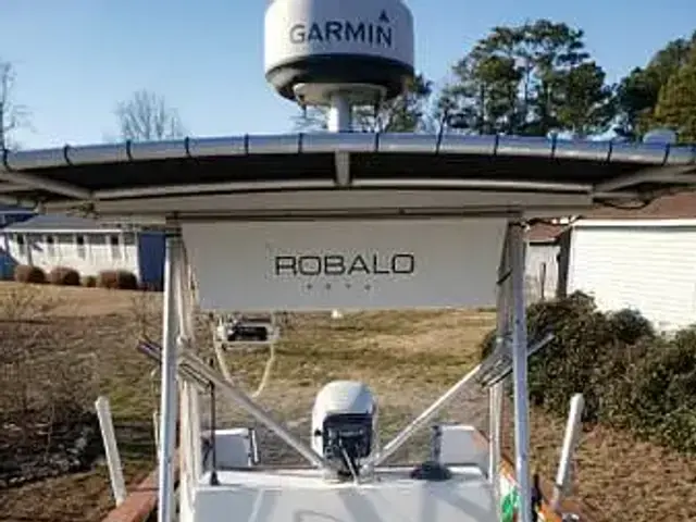 Robalo 2320