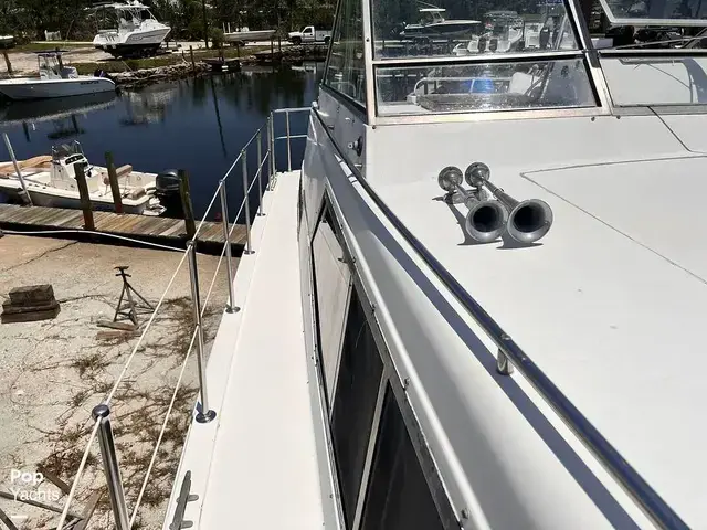 Trojan 36 Tri Cabin