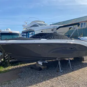 2023 Sea Ray 230 SPOe Outboard