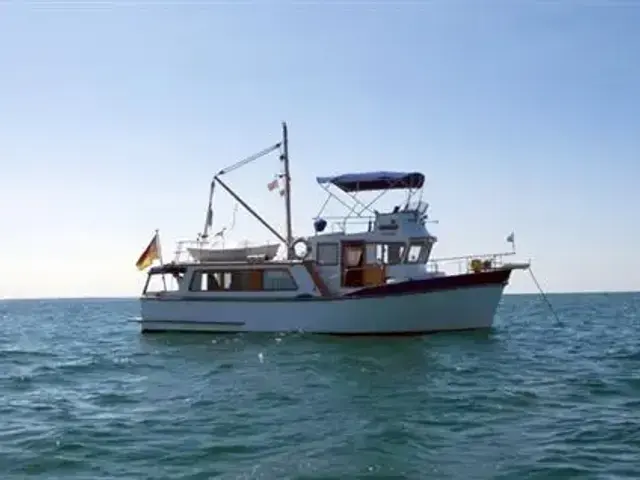 Cheoy Lee Trawler 36