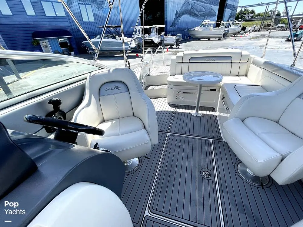 2010 Sea Ray 260 sundeck