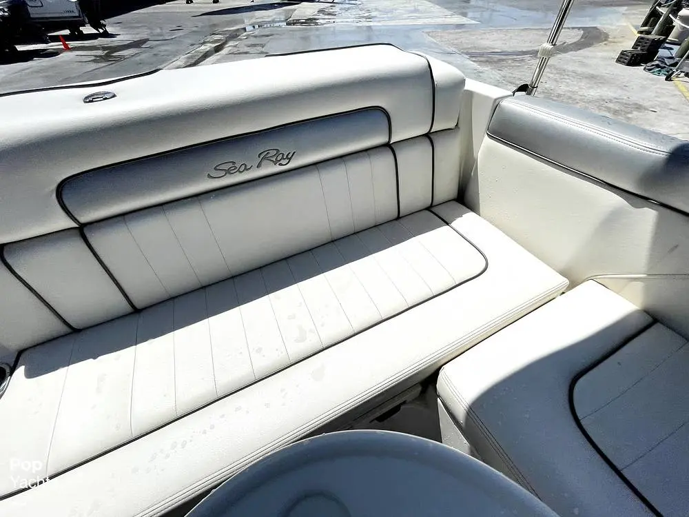 2010 Sea Ray 260 sundeck