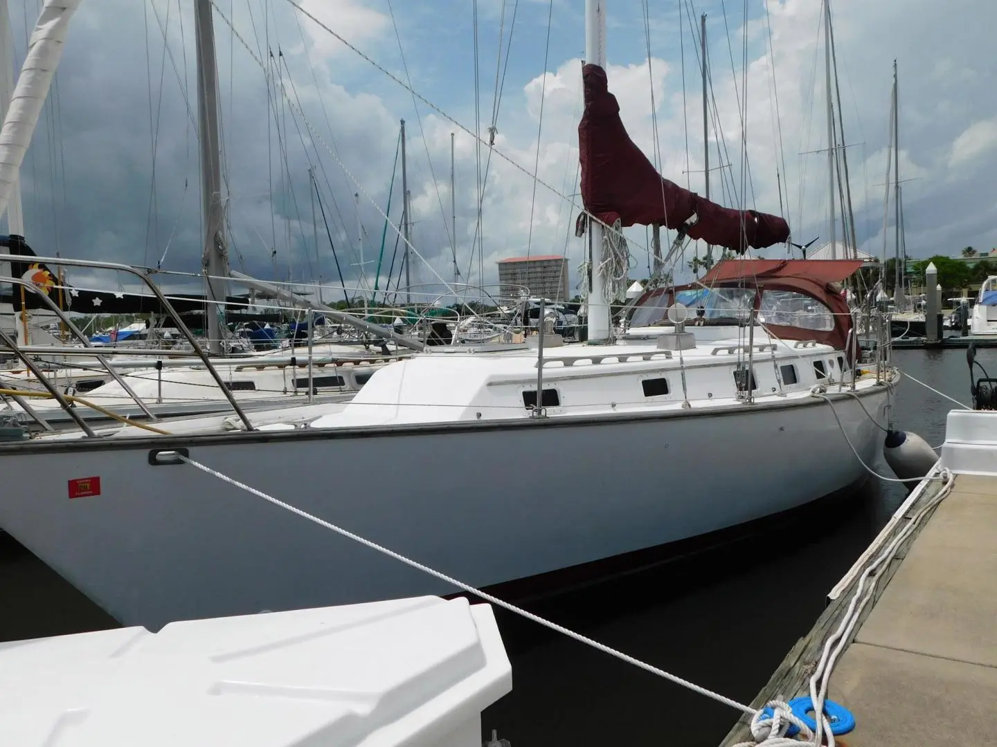 1984 Endeavour 35.5 sloop