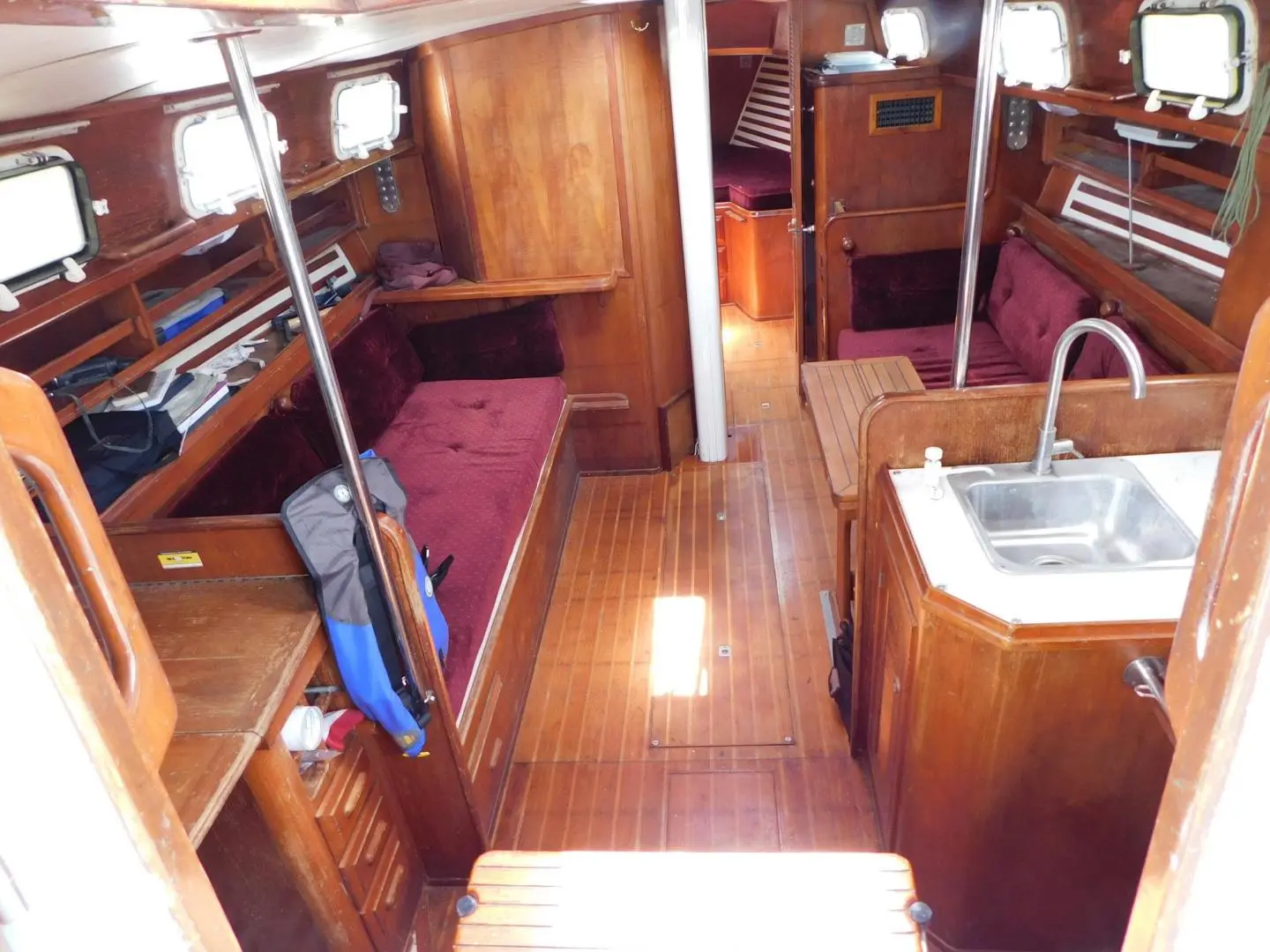 1984 Endeavour 35.5 sloop