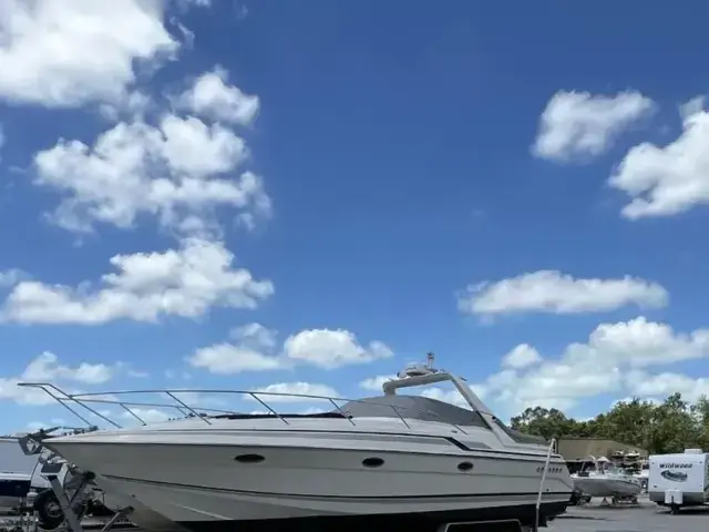 Sunseeker Martinique 38