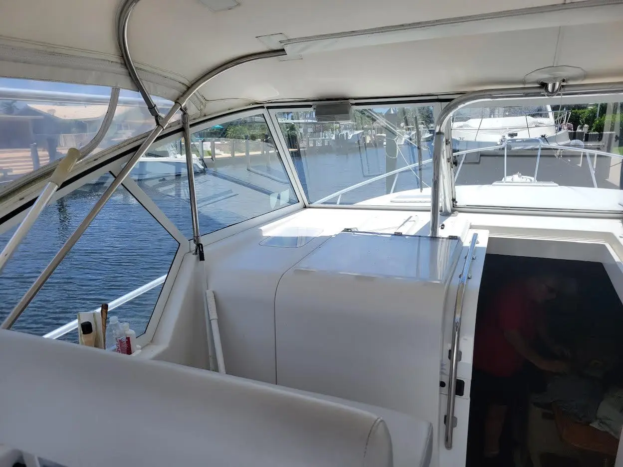 2001 Mainship 34 pilot