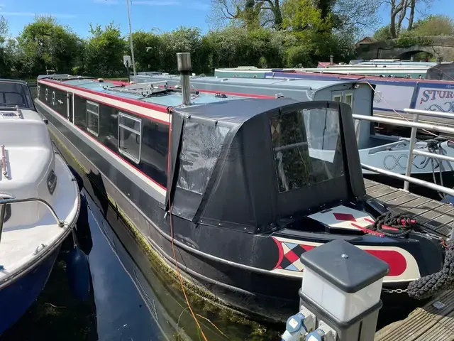 Narrowboat 60ft Semi Trad