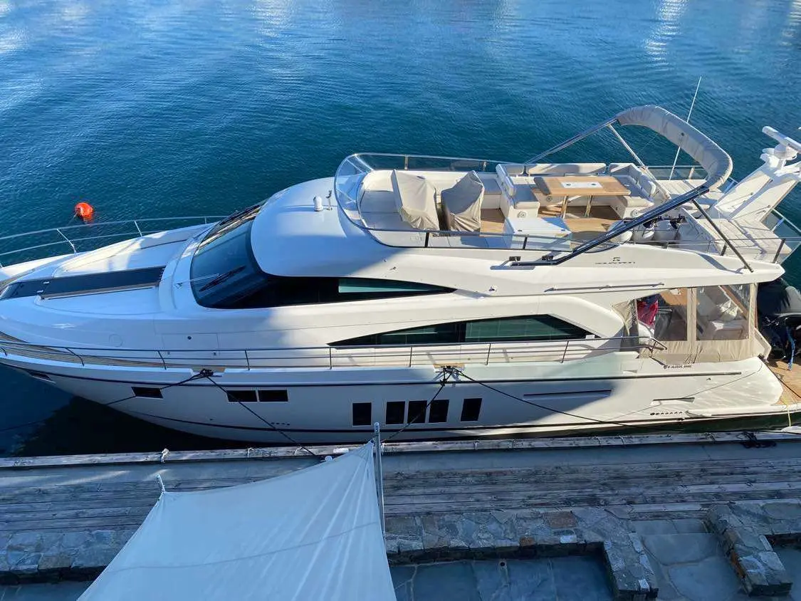 2016 Fairline squadron 65