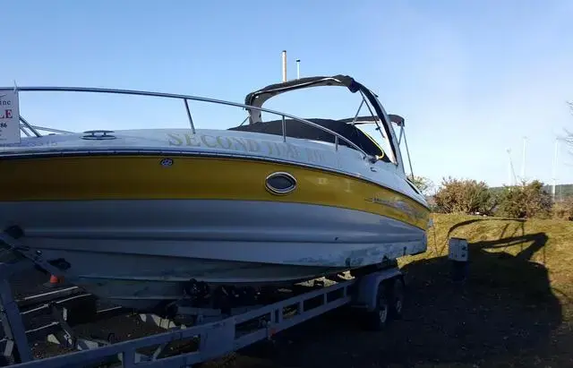 Crownline 275 CCR Sports Cruiser.