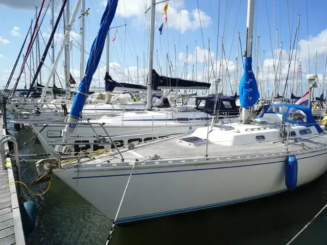 Spirit Yachts 36