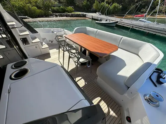 Azimut 53 Fly