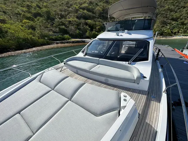 Azimut 53 Fly