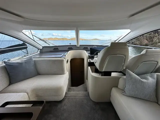 Azimut 53 Fly