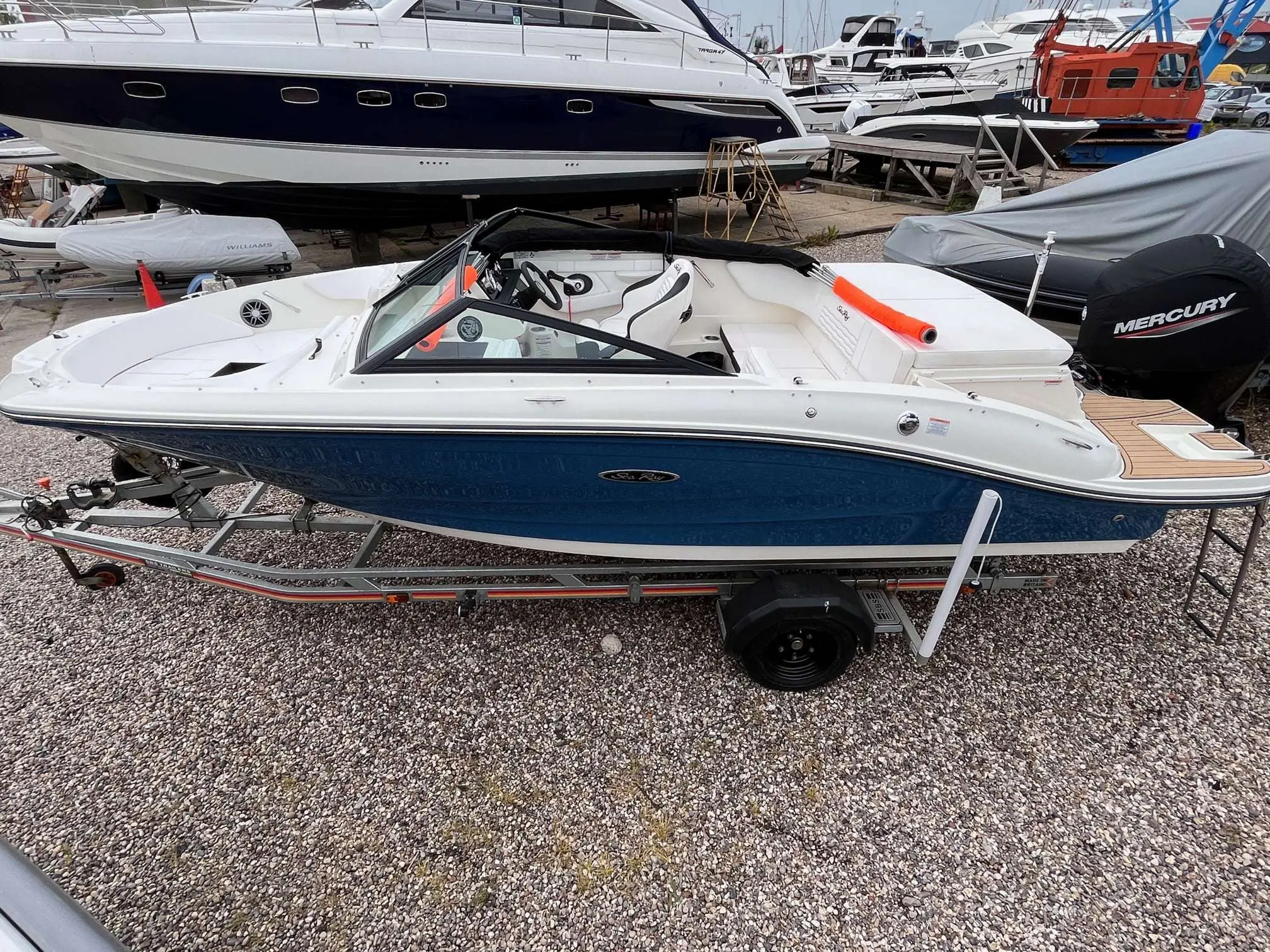 2022 Sea Ray 190 spxe