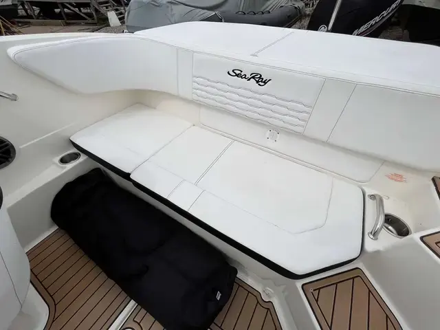 Sea Ray 190 Spx