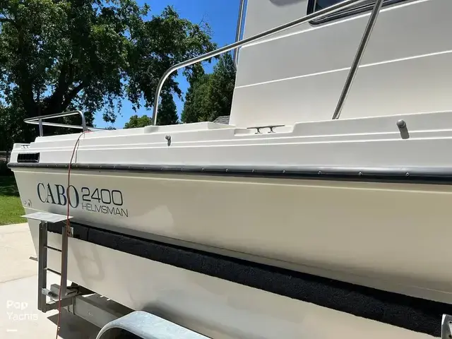 Cabo 2400 Helmsman