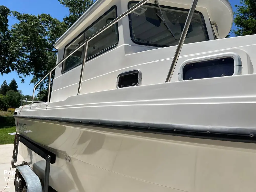 1991 Custom 2400 helmsman