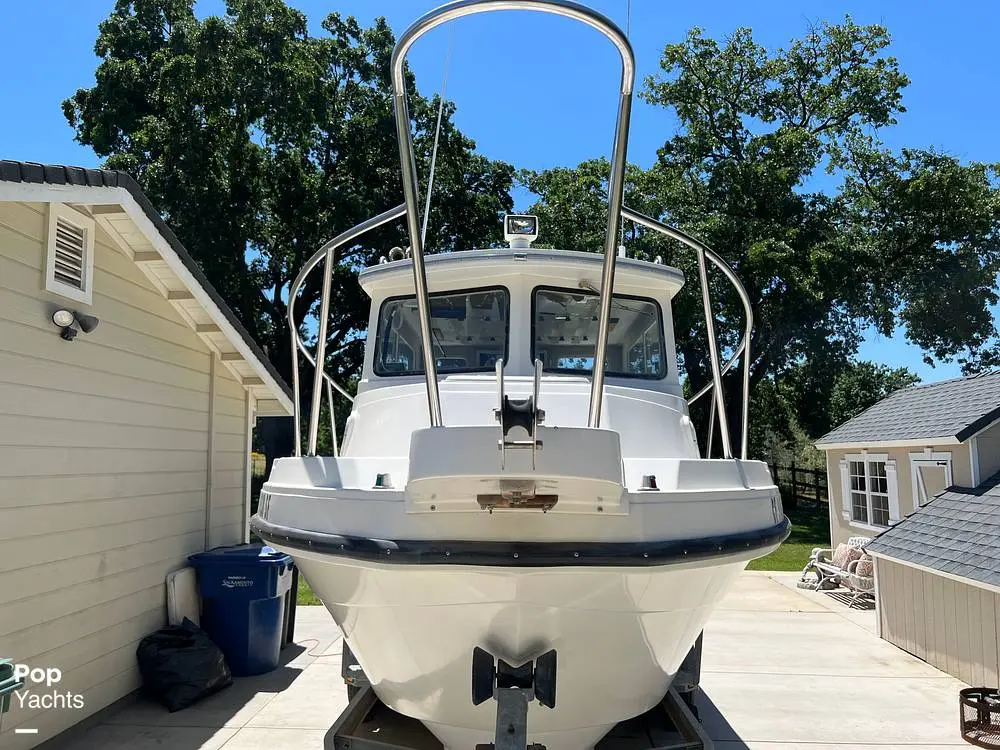 1991 Custom 2400 helmsman