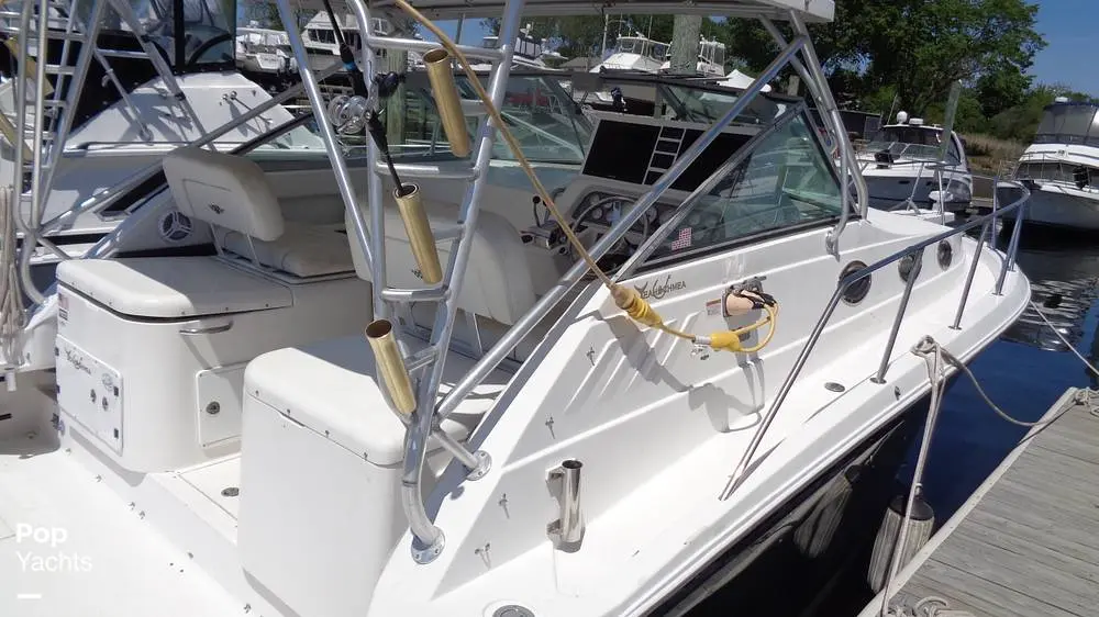 2005 Wellcraft 330 coastal