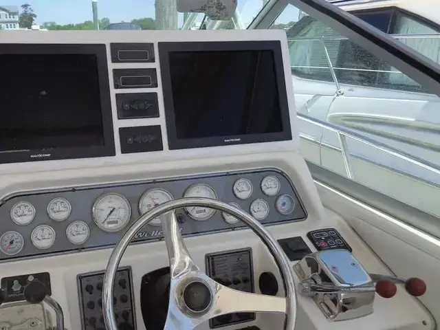 Wellcraft Coastal 330