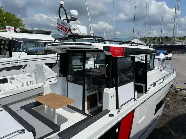 Jeanneau Merry Fisher 895 Sport