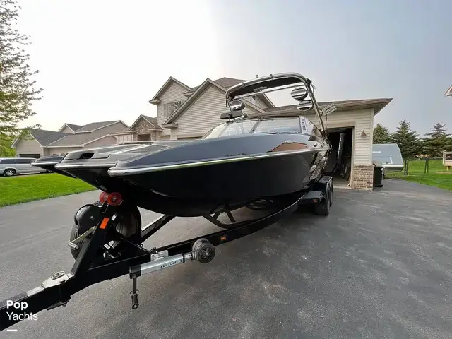 Malibu Wakesetter 22 Mxz