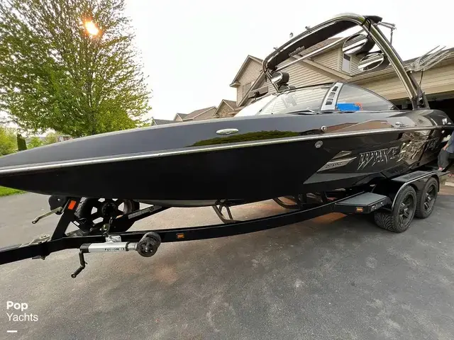 Malibu Wakesetter 22 Mxz