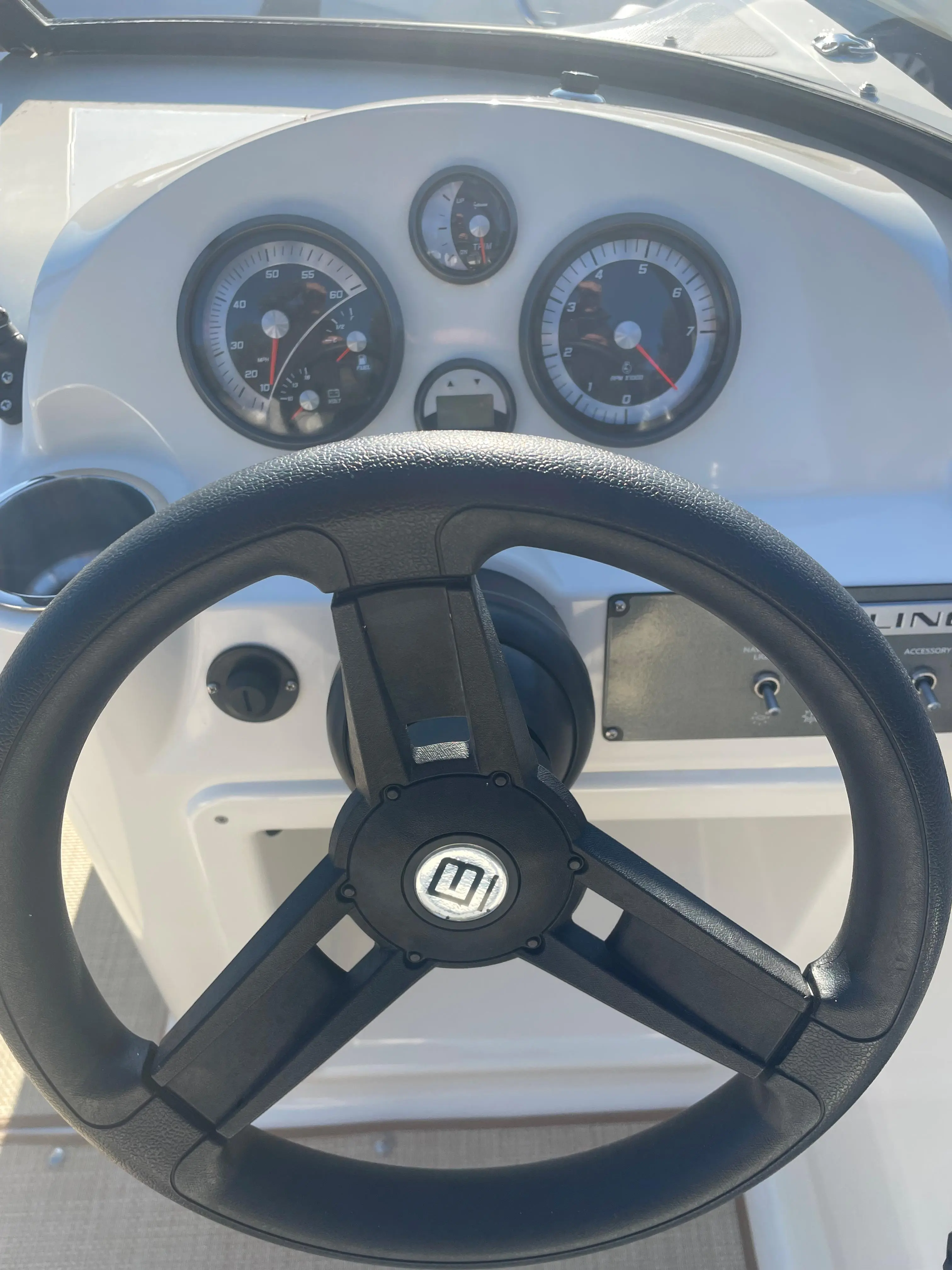 2019 Bayliner element e7