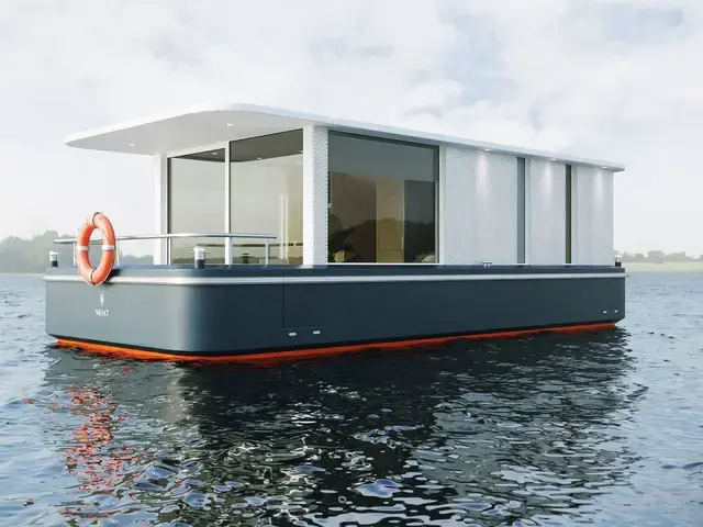 Houseboat Floating Hotel Room