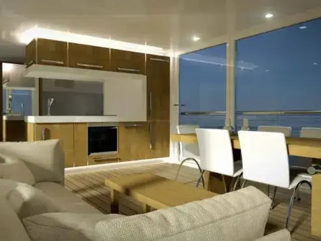 Houseboat The Yacht House 40