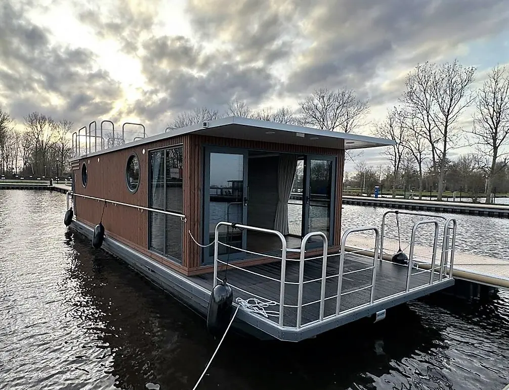 2024 Nordic ns 40 eco 36m2 houseboat