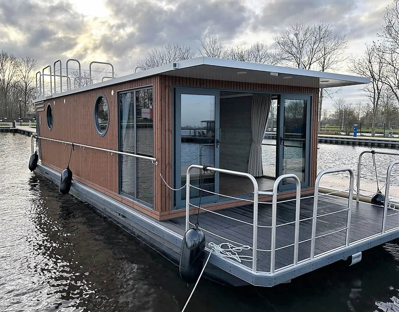 2024 Nordic ns 40 eco 36m2 houseboat