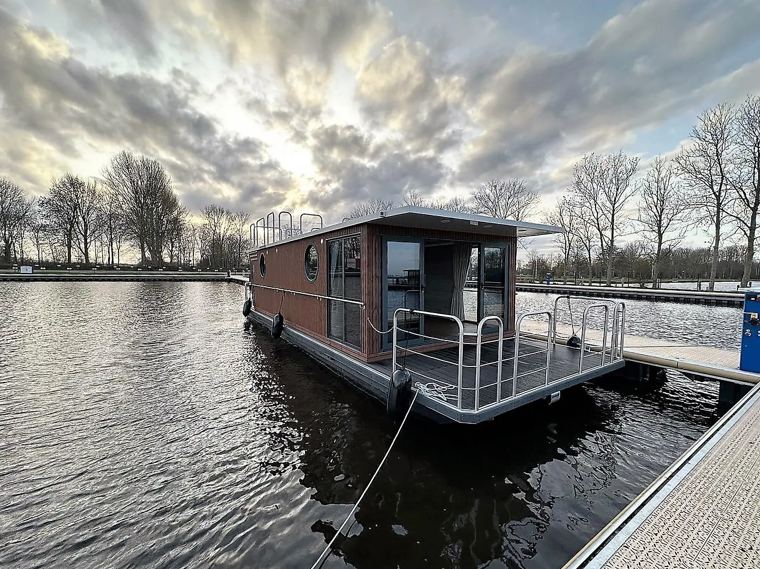 2024 Nordic ns 40 eco 36m2 houseboat