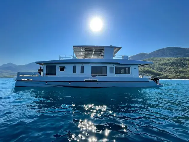 Maison Marine 66 Houseboat- Catamaran